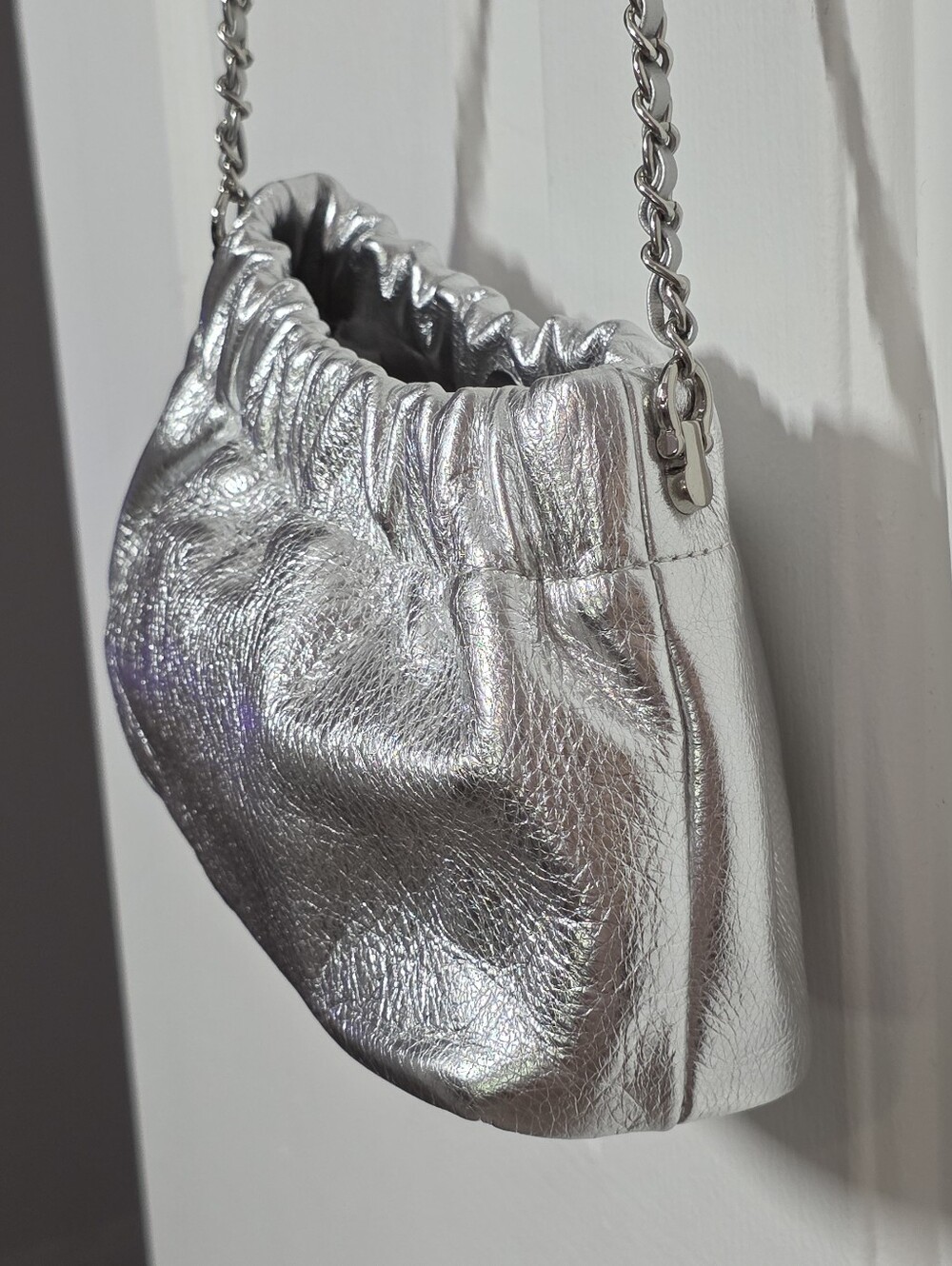 Genuine Leather Silver Metallic Chain-Handle Shoulder Bag - Picture 8 of 14